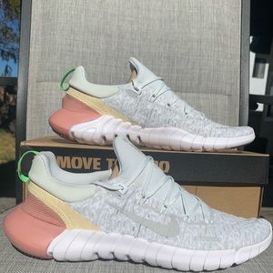 Brand NEW Nike Free Rn 5.0 Next Nature size 11 mens shoe!